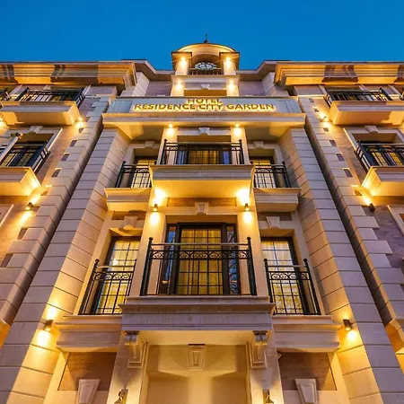 Garden: Excellence-awarded Five-star Urban Retreat 5* Plovdiv