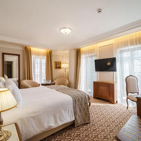 Garden - Certificate Of Excellence 10 Five-stars For 2024 Awarded By Htif Hotel 5*