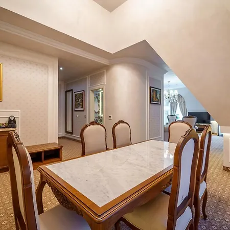 Garden - Certificate Of Excellence 10 Five-stars For 2024 Awarded By Htif Hotel Plovdiv