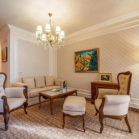 Garden: Excellence-awarded Five-star Urban Retreat Hotel