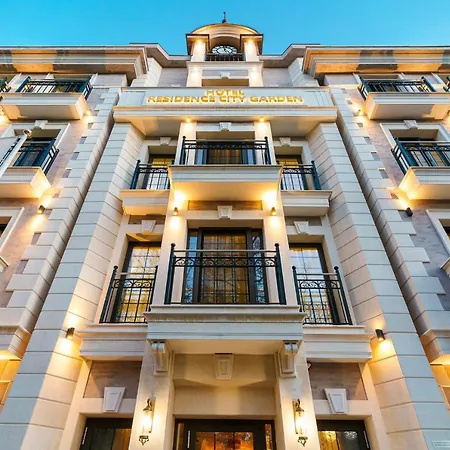 Hotel Garden - Certificate Of Excellence 10 Five-stars For 2024 Awarded By Htif