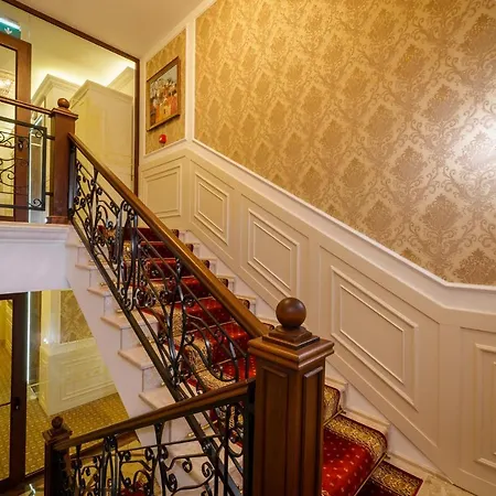 Garden: Excellence-awarded Five-star Urban Retreat Hotel