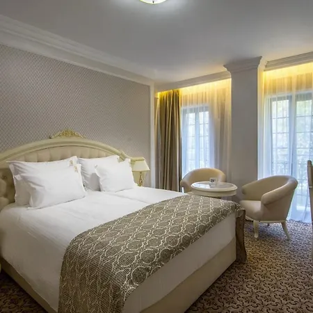 Garden: Excellence-awarded Five-star Urban Retreat Hotel 5*