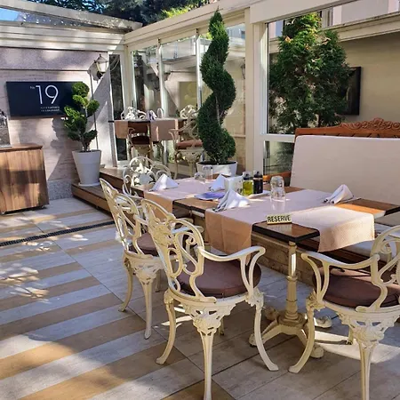 Hotel Garden - Certificate Of Excellence 10 Five-stars For 2024 Awarded By Htif 5*