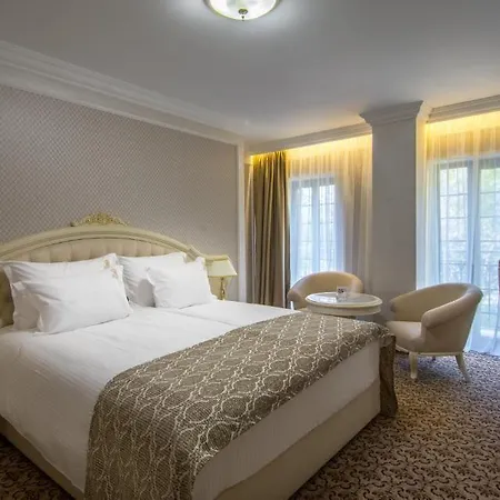 Hotel Garden - Certificate Of Excellence 10 Five-stars For 2024 Awarded By Htif Plovdiv