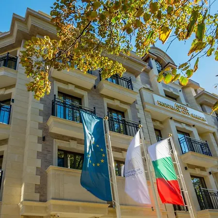 Hotel Garden - Certificate Of Excellence 10 Five-stars For 2024 Awarded By Htif 5*