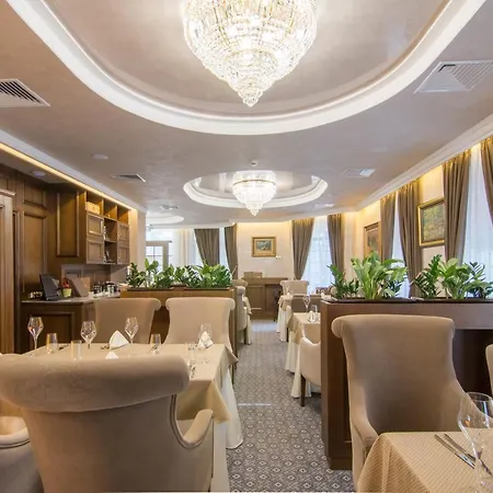 Hotel Garden - Certificate Of Excellence 10 Five-stars For 2024 Awarded By Htif Plovdiv