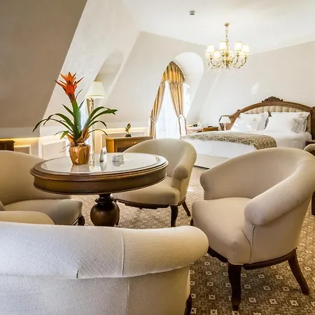 Hotell Garden - Certificate Of Excellence 10 Five-stars For 2024 Awarded By Htif Plovdiv